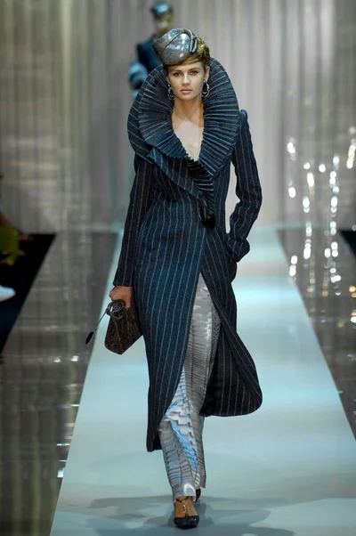 Look 12